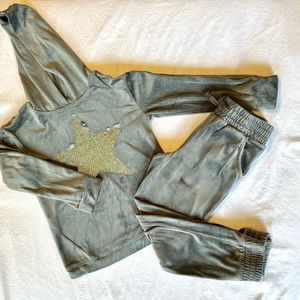 Girls Grey Joggers Suit Size S(6-6x)